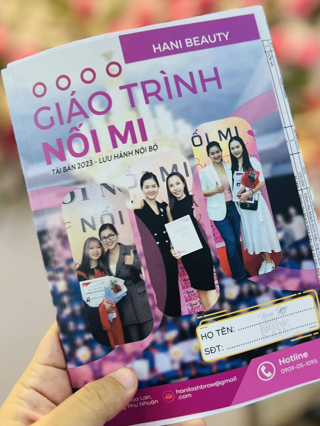 Hani Academy minh bạch học phí từng học phần nối mi, đảm bảo chất lượng đào tạo và không phát sinh chi phí.