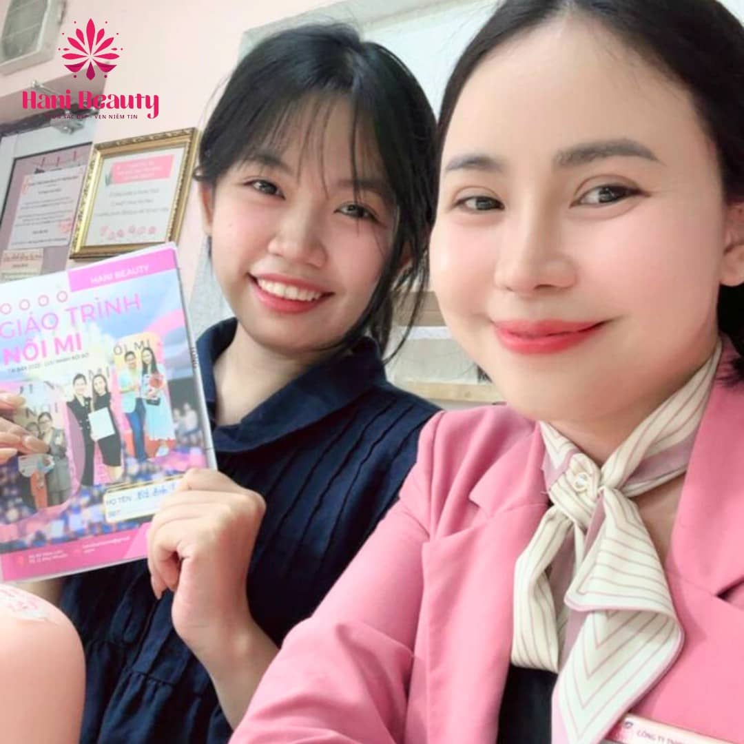Gói ưu đãi đặc biệt: Học nối mi căn bản giảm hơn 35% học phí.