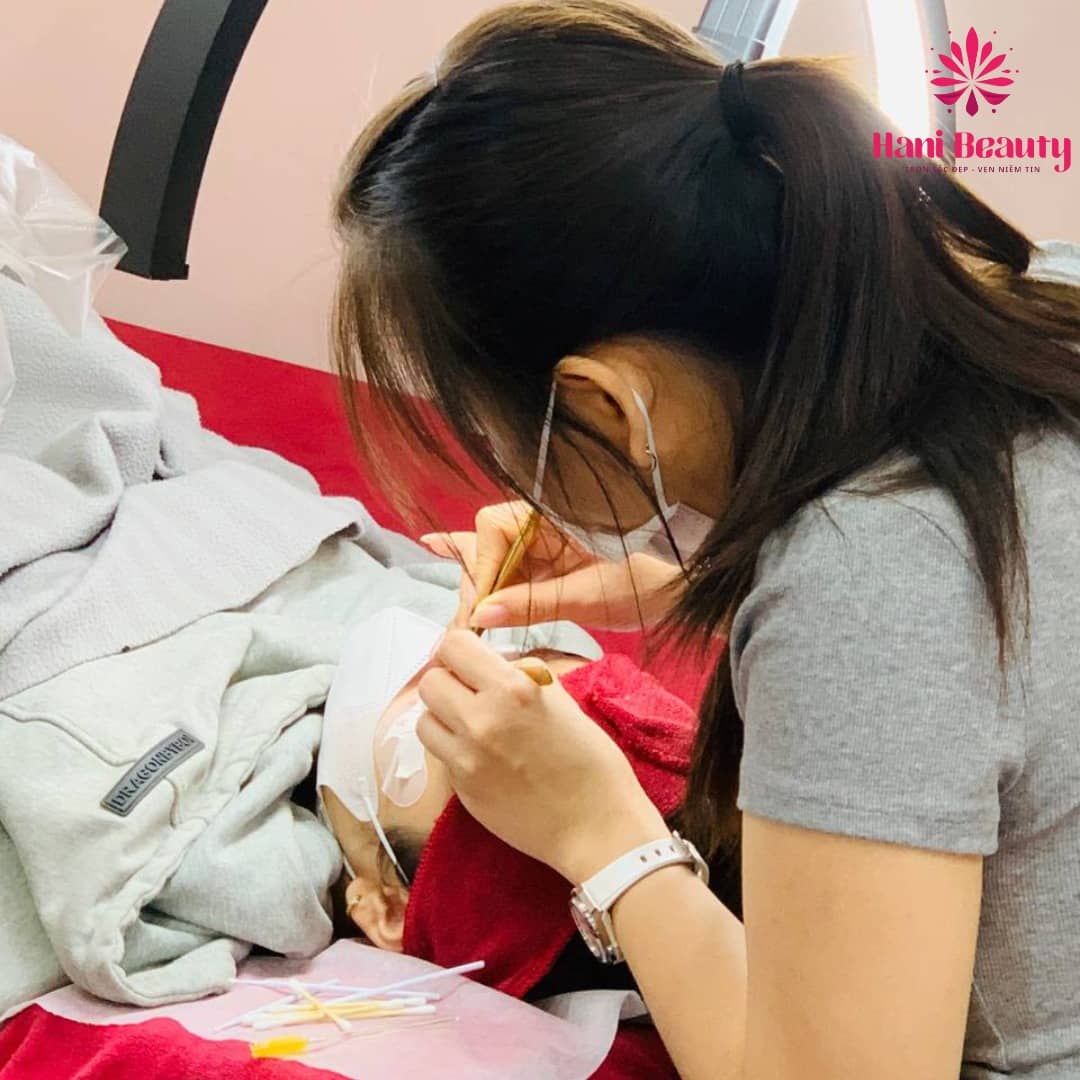 Học nối mi căn bản gói ưu đãi – cơ hội khởi nghiệp nhanh, vốn ít, thu nhập cao.