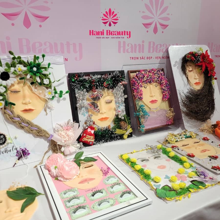 FAQ học nối mi nối mi màu: độ bền, thời gian ra nghề, đối tượng phù hợp và dụng cụ đã bao gồm trong học phí.