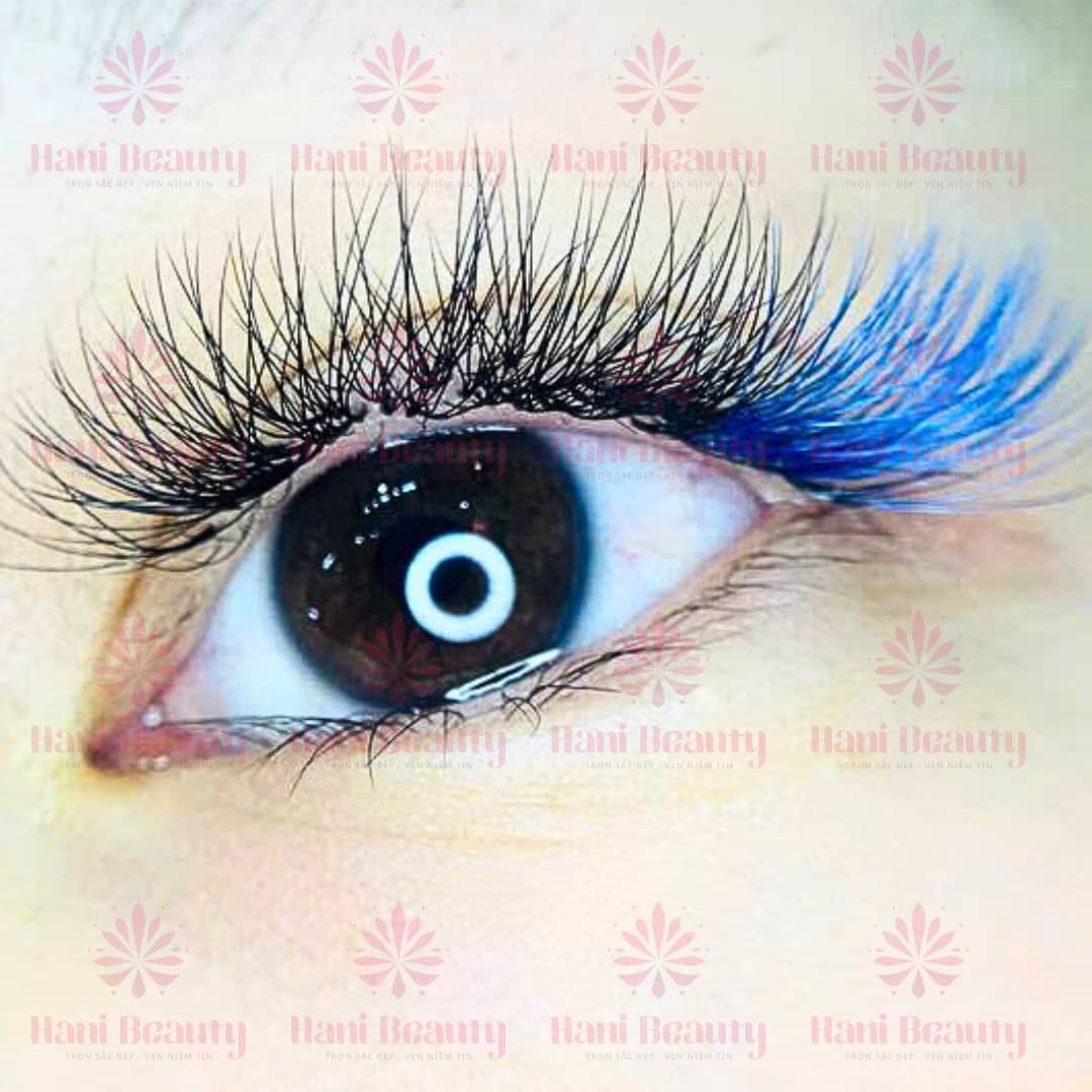 Khóa học nối mi nối mi màu tại Hani Academy giúp học viên nắm vững kỹ thuật, tư duy thẩm mỹ và cơ hội khởi nghiệp bền vững.
