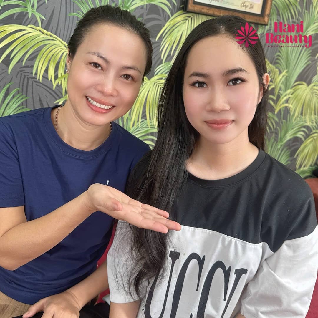 Học nối mi tại TPHCM cho người yêu làm đẹp, chủ spa, muốn ra nghề nhanh, thu nhập cao và mở rộng cơ hội quốc tế.