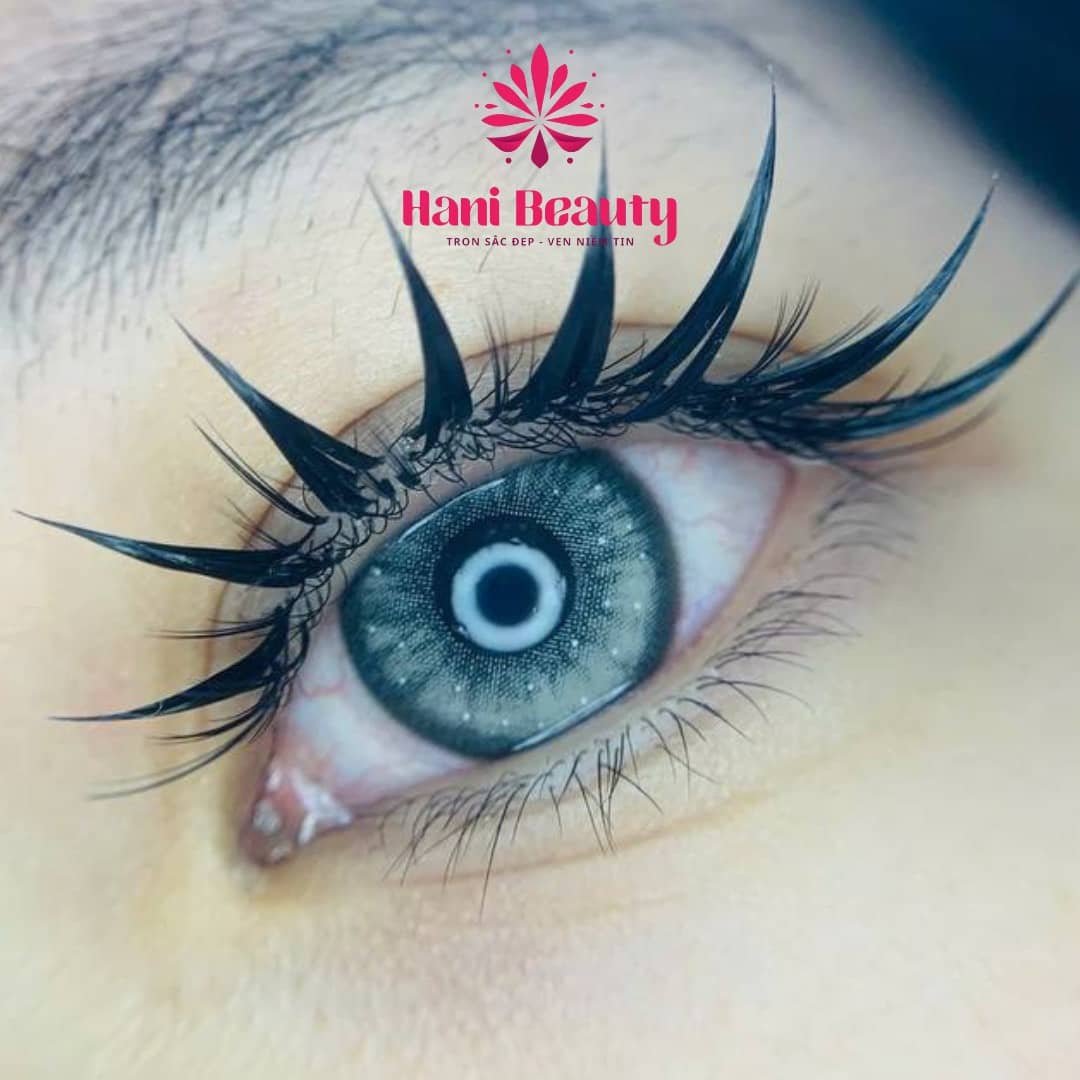 Trải nghiệm nối mi với giảng viên chuyên nghiệp, thực hành trực tiếp và nhận ưu đãi khi đăng ký khóa học chính.