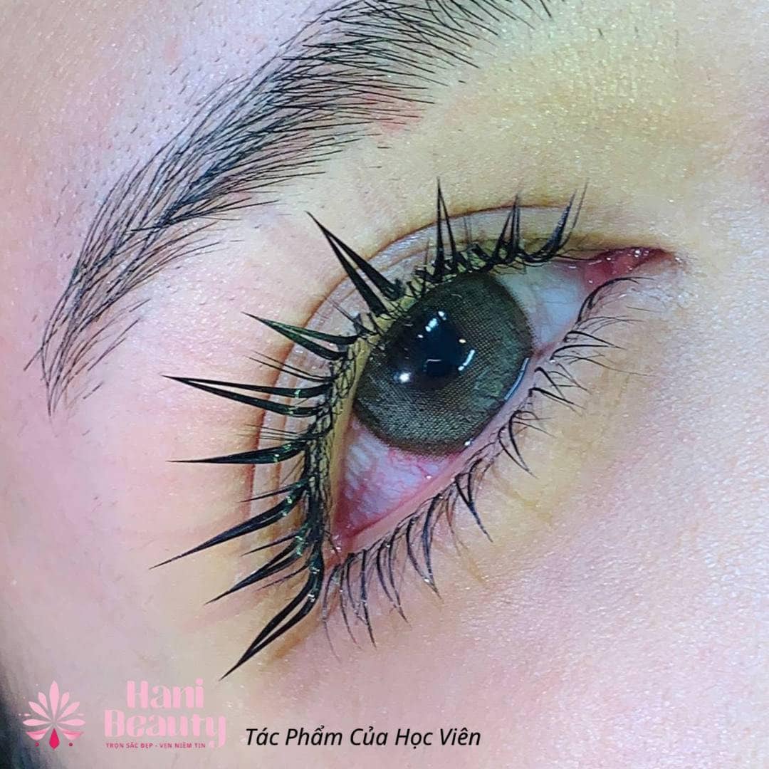 Học viên Hani Beauty hài lòng với khóa học nối mi: tự tin hành nghề, mở tiệm riêng, tay nghề vững chắc.