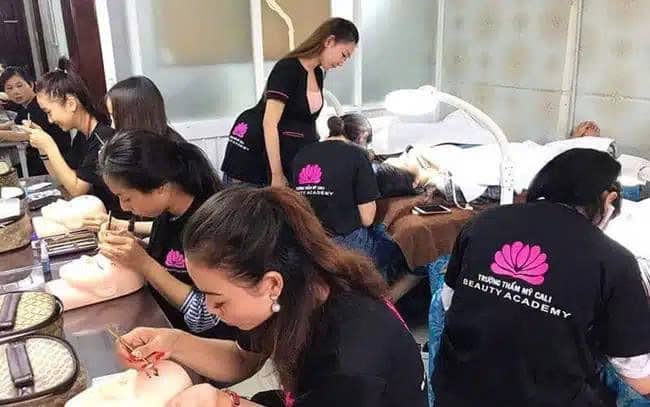 Top Địa Chỉ Dạy Học Nối Mi 