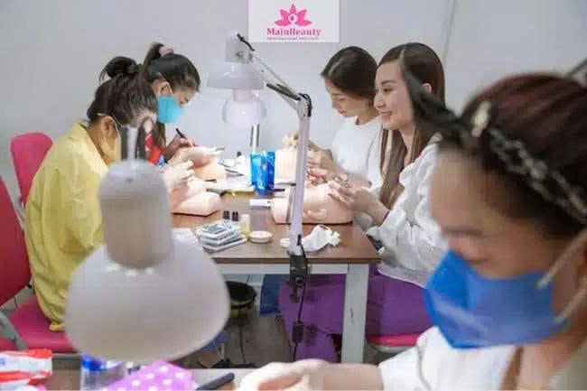 Top Địa Chỉ Dạy Học Nối Mi 