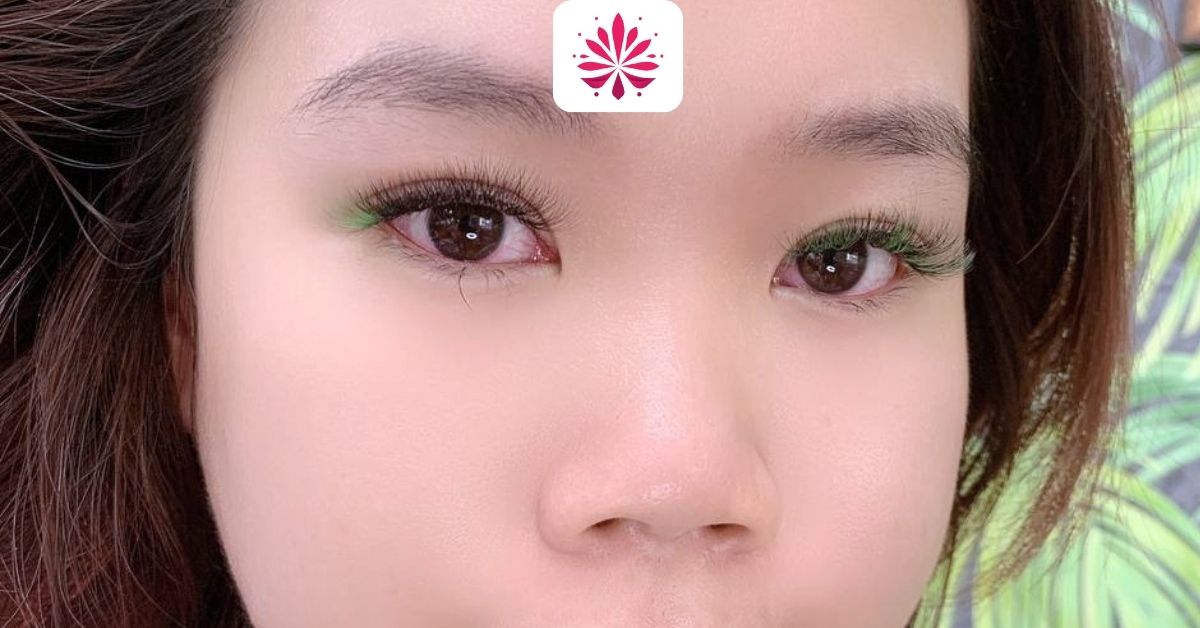 Khách hàng chưa biết chăm sóc khiến cho lông mi sau nối kém bền