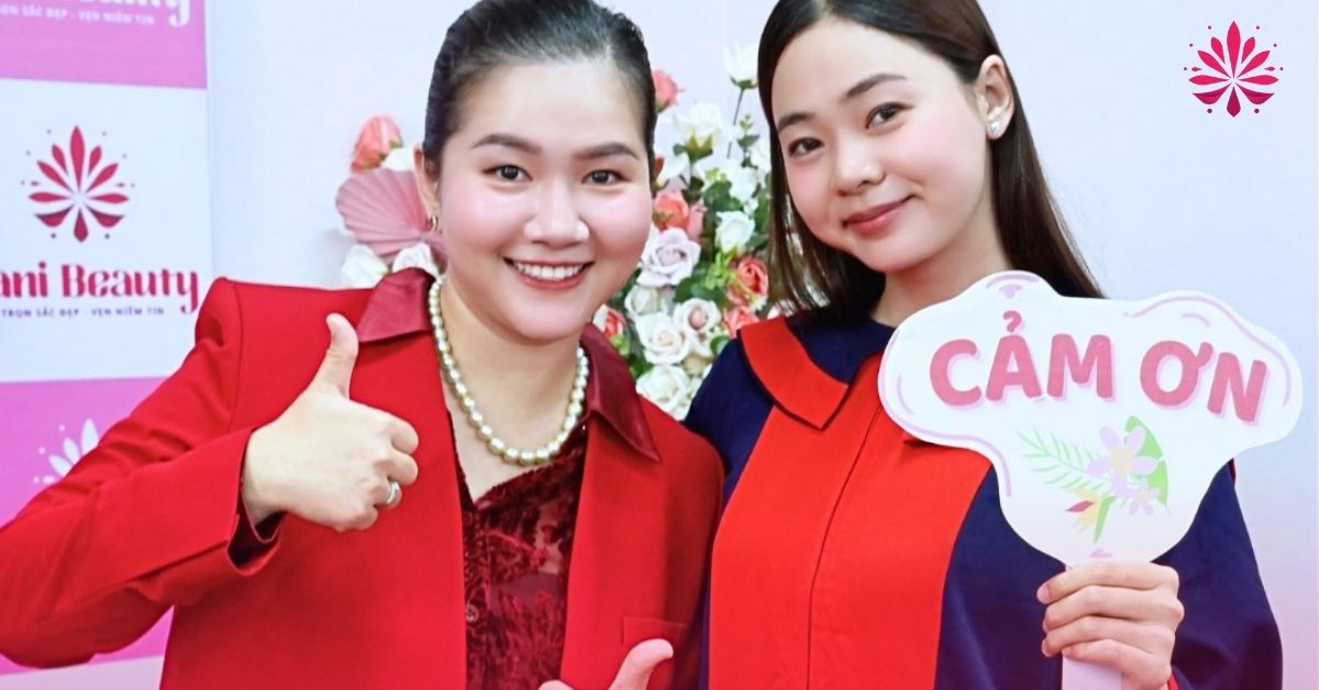 Two women posing for a pictureAI-generated content may be incorrect.