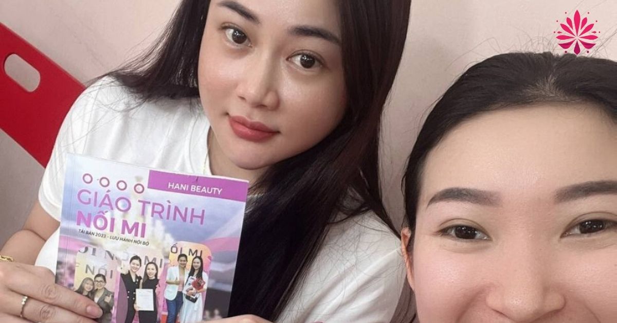 Khi học nghề nối mi anh chị em sẽ được tặng ngay bộ đồ nghề trị giá 3 triệu